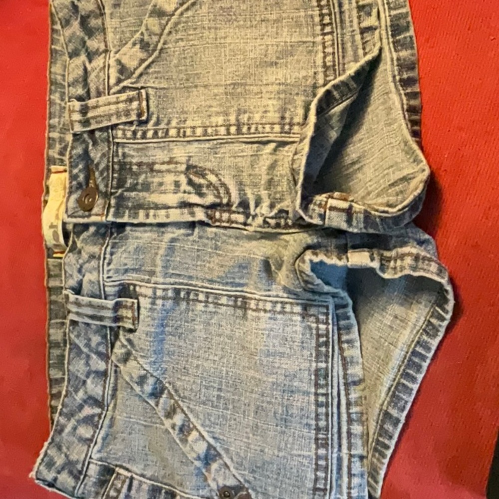 LEI JEAN SHORTS SIZE 9